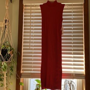 Red sleeveless dress